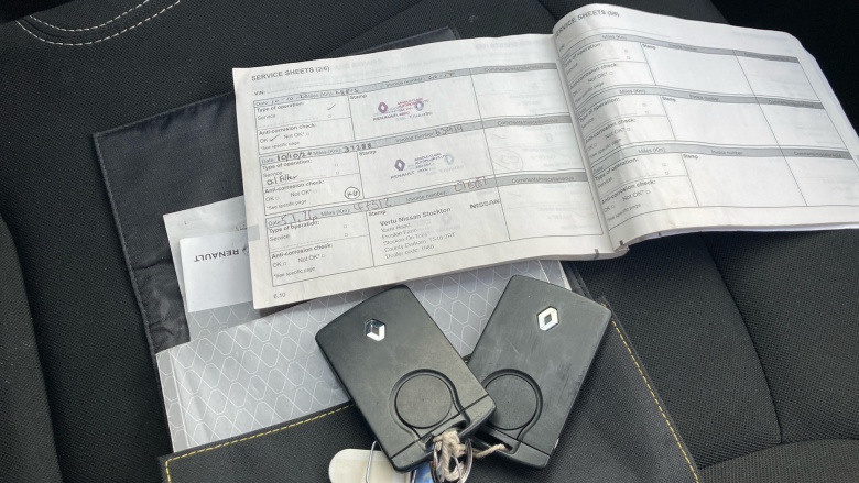 Renault Captur 0.9 TCE 90 Play 5dr Petrol Hatchback